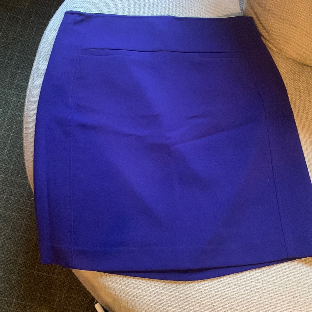 Purple Loft size 6 mini pencil skirt